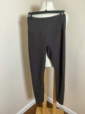 Varley Let's Move Ribbed High-Rise Leggings in Brown, Size M